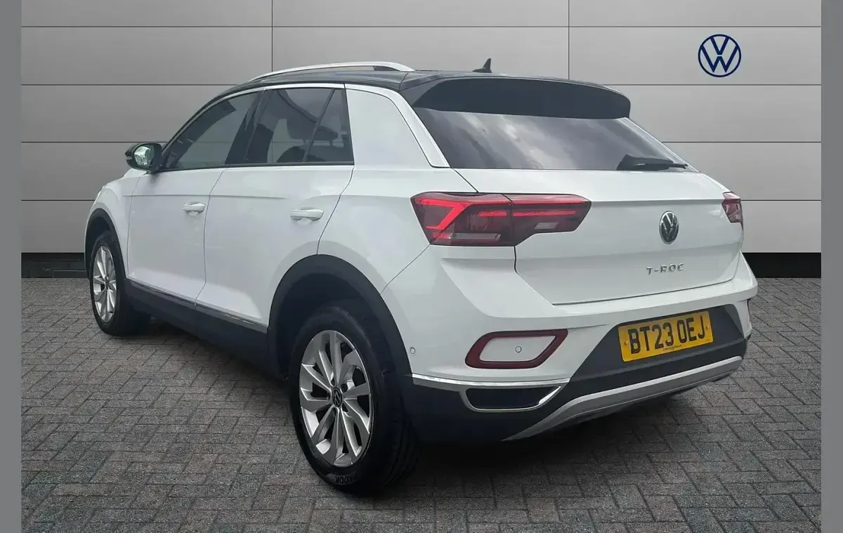Used VW T-Roc Style 150 HP (110 kW) 2023 White SUV