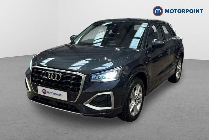 Begagnad Audi Q2 Sport 2024 Grå SUV