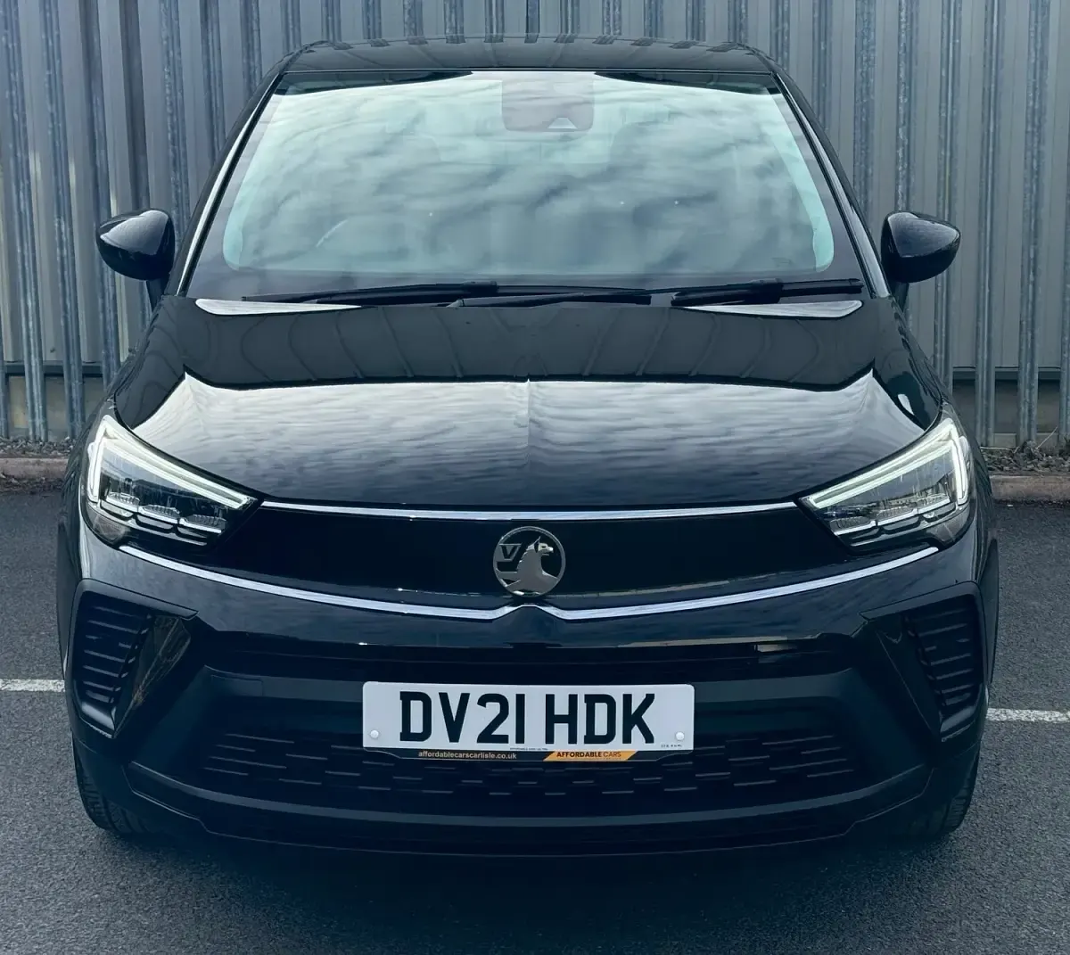 Begagnad Vauxhall Crossland 2021 Svart SUV