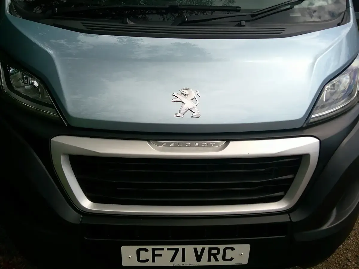 Used Peugeot Boxer S 140 HP (102 kW) 2021 Blue Van