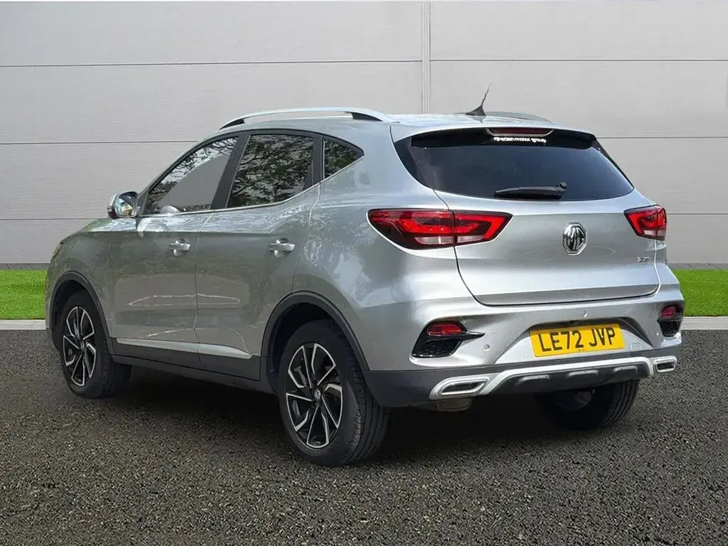 Used MG MG3 106 HP (77 kW) 2023 Silver Hatchback