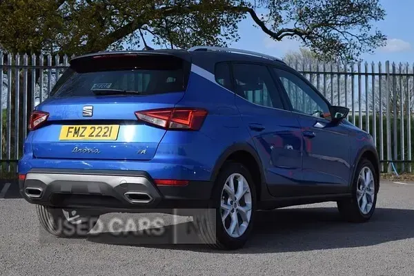 Used Seat Arona FR 115 HP (84 kW) 2024 Blue SUV