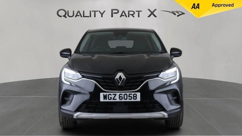 Used Renault Captur Iconic 140 HP (102 kW) 2022 Black SUV
