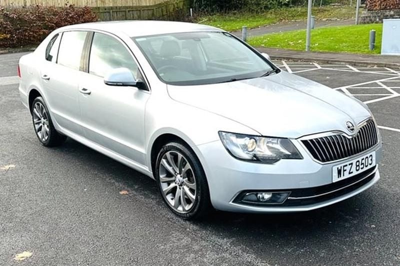 Silver Used 2015 Skoda Superb SE Hatchback | £8,495 (A bit pricey) - Image 1/1
