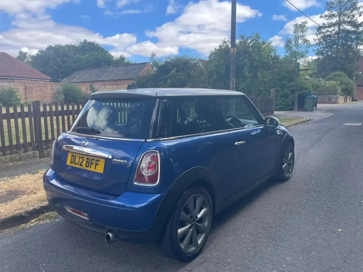 Used Mini Cooper D Hatch 112 HP (82 kW) 2012 Blue Hatchback