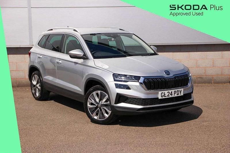 Brilliant silver metallic Used 2024 Skoda Karoq SE L SUV | £19,590 (Good price) - Image 1/4