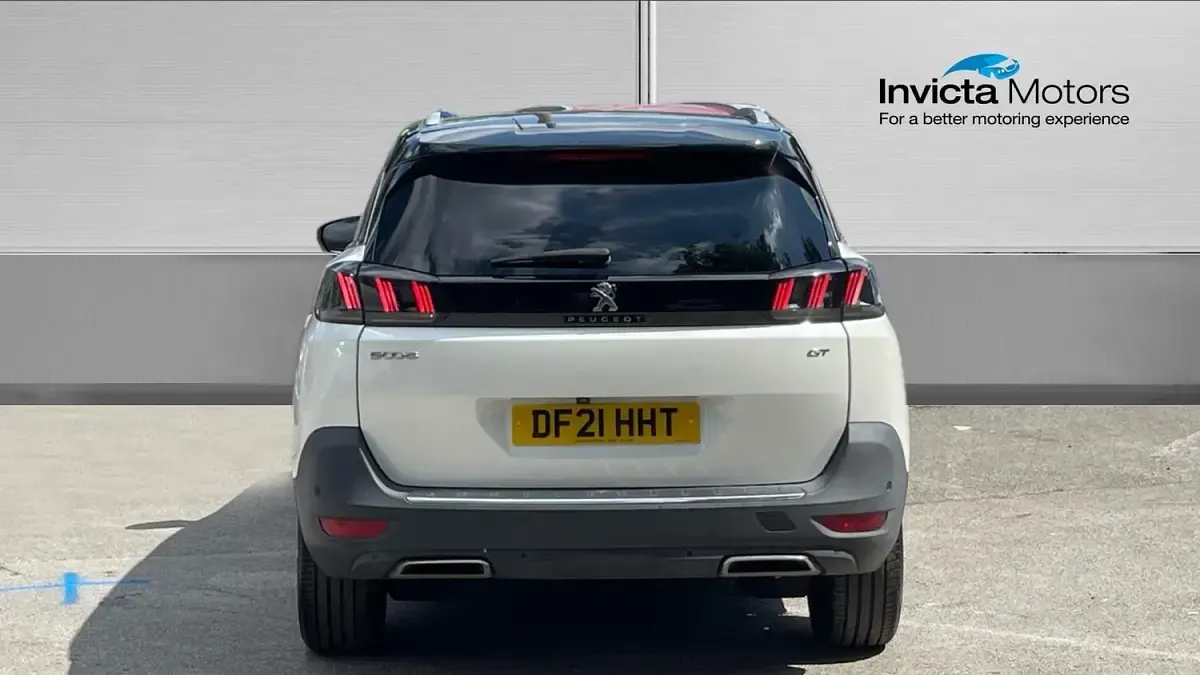 Used Peugeot 5008 GTi 181 HP (133 kW) 2021 White SUV