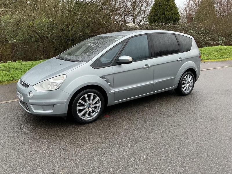 Used Ford S-MAX Titanium 2009 Silver MPV