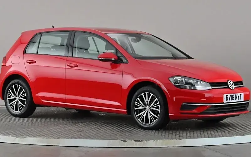 Used VW Golf VII SE 116 HP (85 kW) 2018 Hatchback