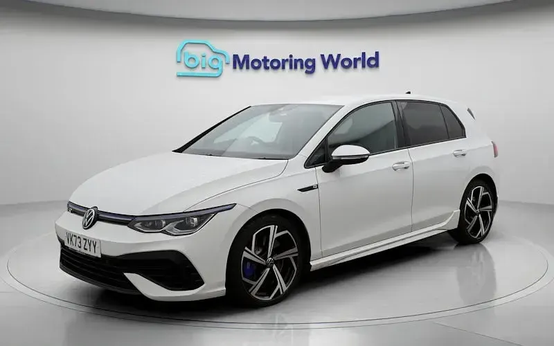 Usado VW Golf VIII R 320 HP (235 kW) 2023 Branco Citadino