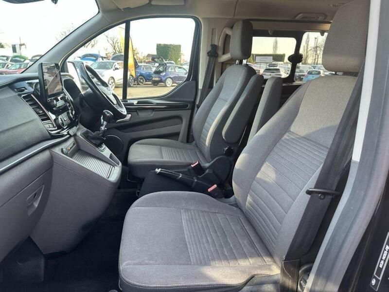 Black Used 2020 Ford Tourneo Custom Titanium Sedan | £19,495 (Good price) - Image 1/3
