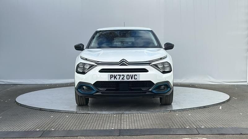 Used Citroën e-C4 Shine 100 kW (136 HP) 2022 White Hatchback