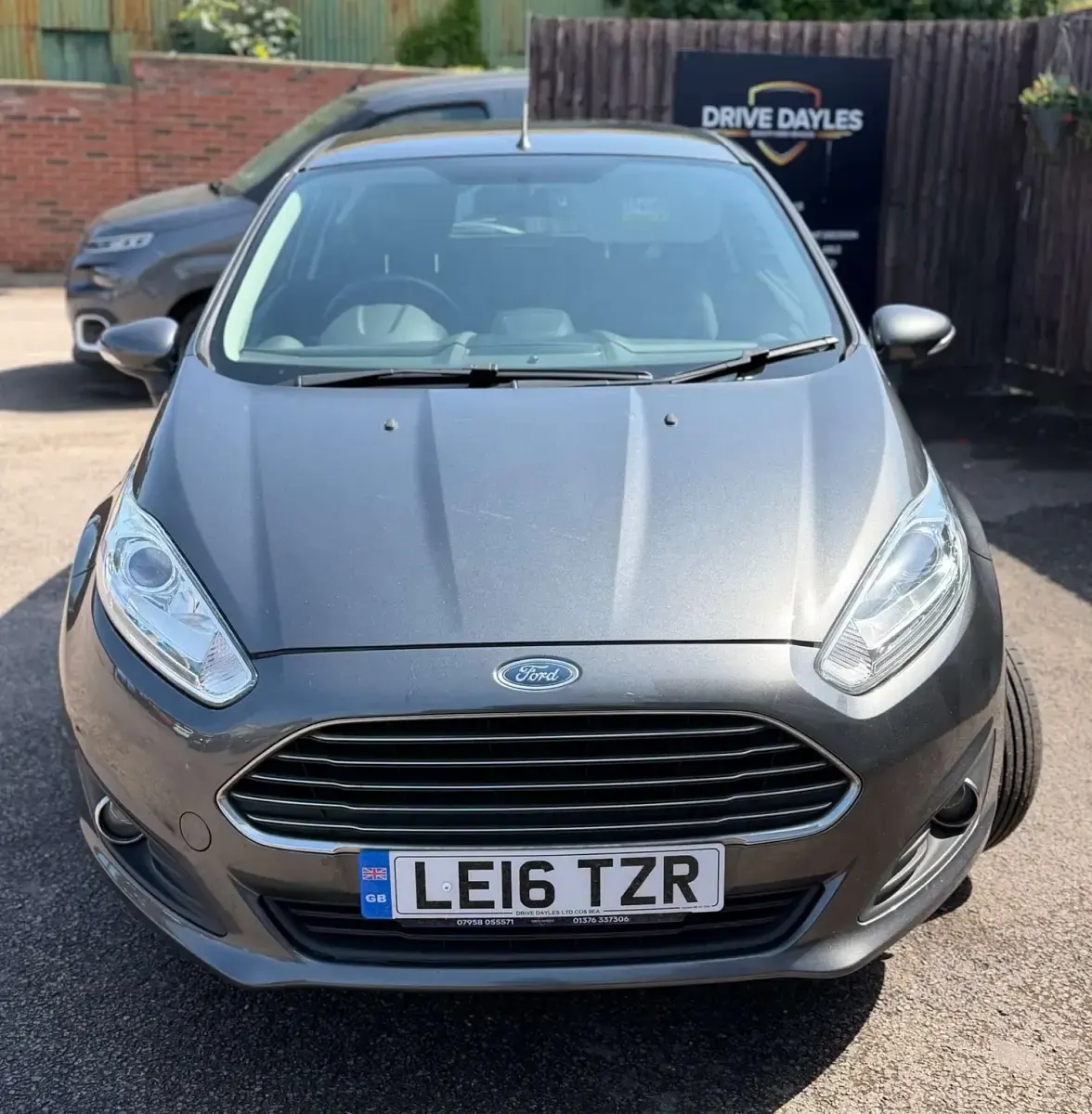 Used Ford Fiesta Zetec 2016 Grey Hatchback