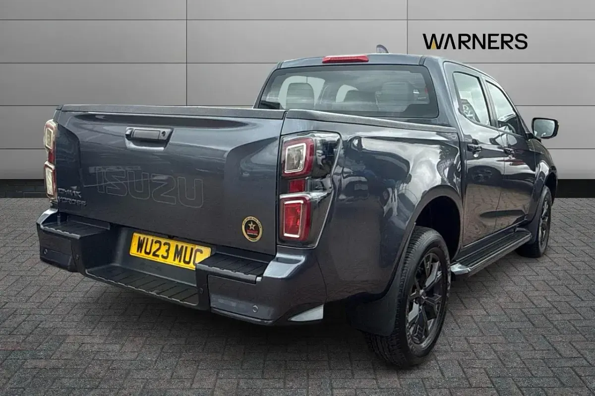 Begagnad Isuzu D-Max 162 HK (119 kW) 2023 Grå Pickup