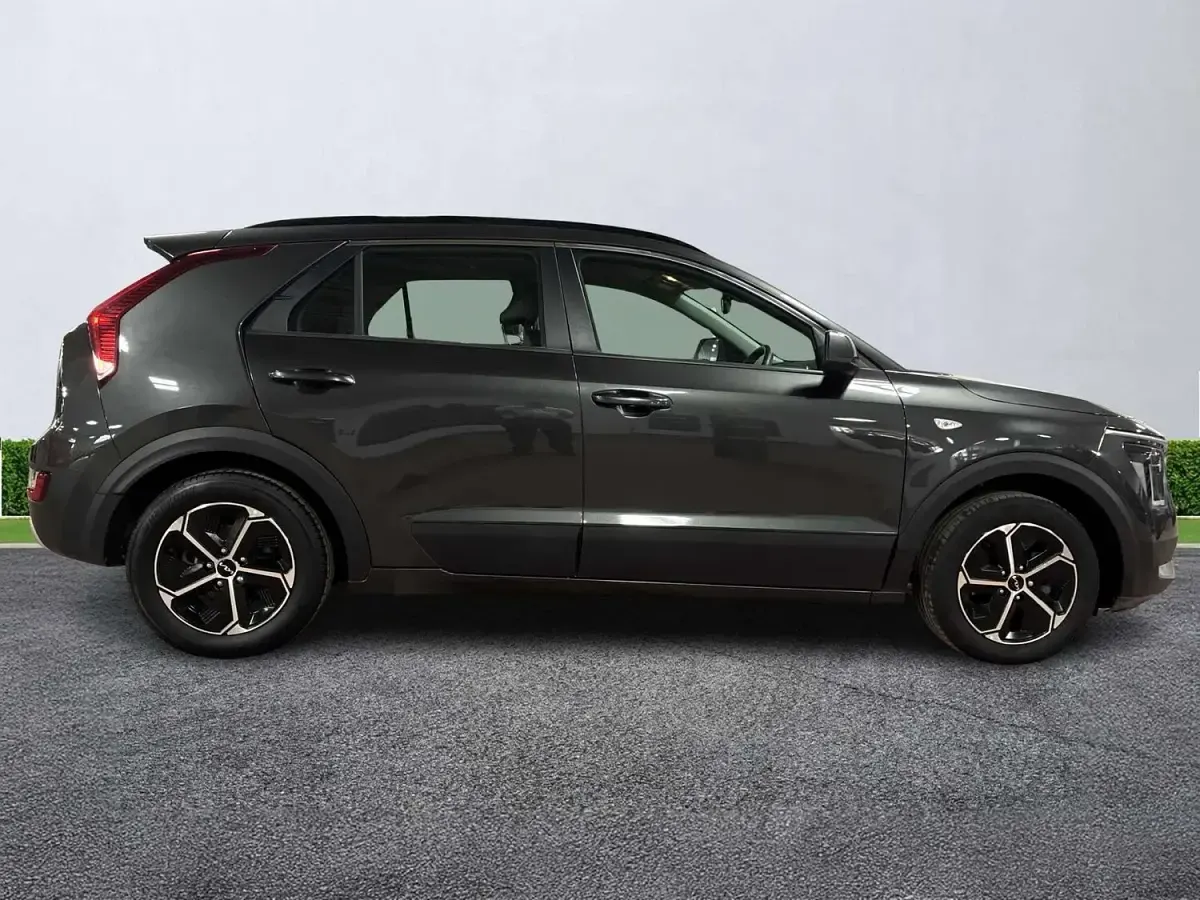 Used Kia Niro 139 HP (102 kW) 2023 Grey SUV