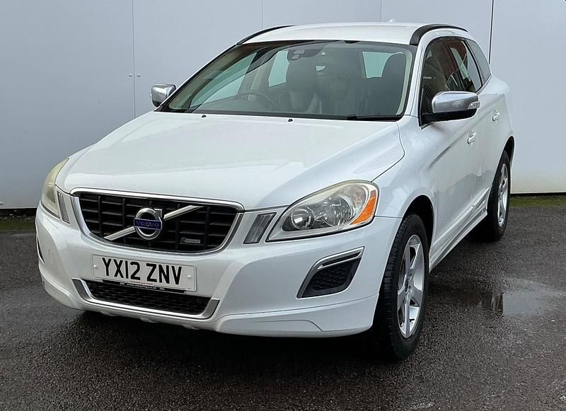 Used Volvo XC60 R-Design 163 HP (119 kW) 2012 White SUV