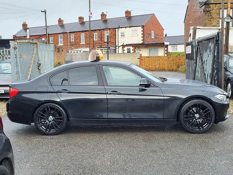 Begagnad BMW 320 Efficient Dynamics 2012 Svart Sedan