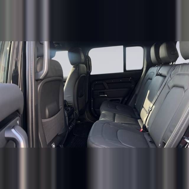 Image 4/4
