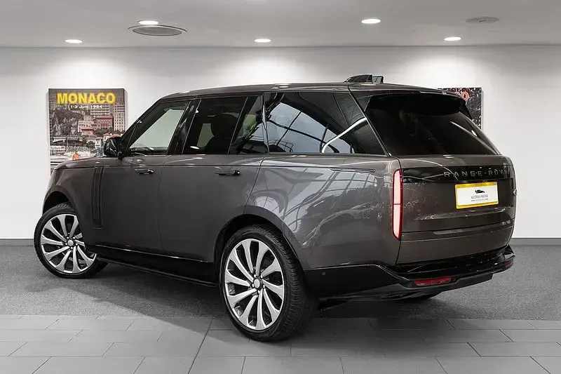 Used Land Rover Range Rover Autobiography 2023 Charente grey SUV