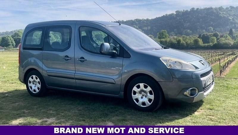 Grey Used 2009 Peugeot Partner Tepee S MPV | £3,288 (A bit pricey) - Image 1/4