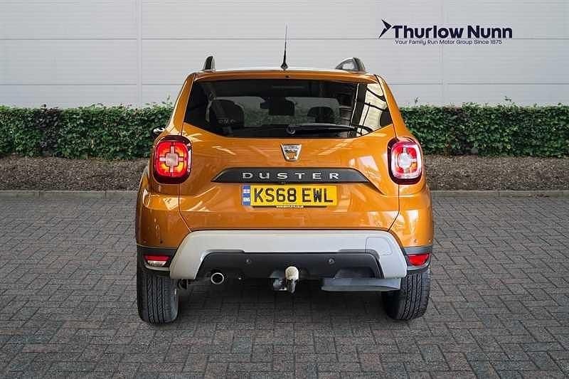Used Dacia Duster Prestige 115 HP (84 kW) 2018 Orange SUV