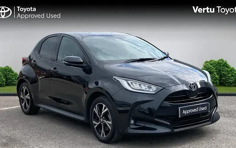 Used Toyota Yaris Hybrid Design 116 HP (85 kW) 2026 Hatchback