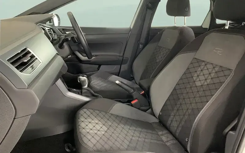 Used VW Taigo R-line 110 HP (80 kW) 2024 SUV