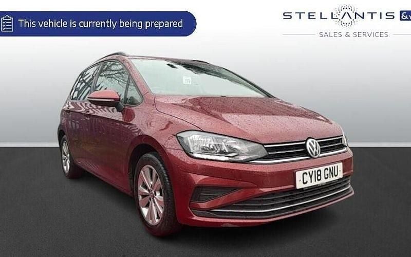 Used VW Golf VII SE 131 HP (96 kW) 2019 Hatchback