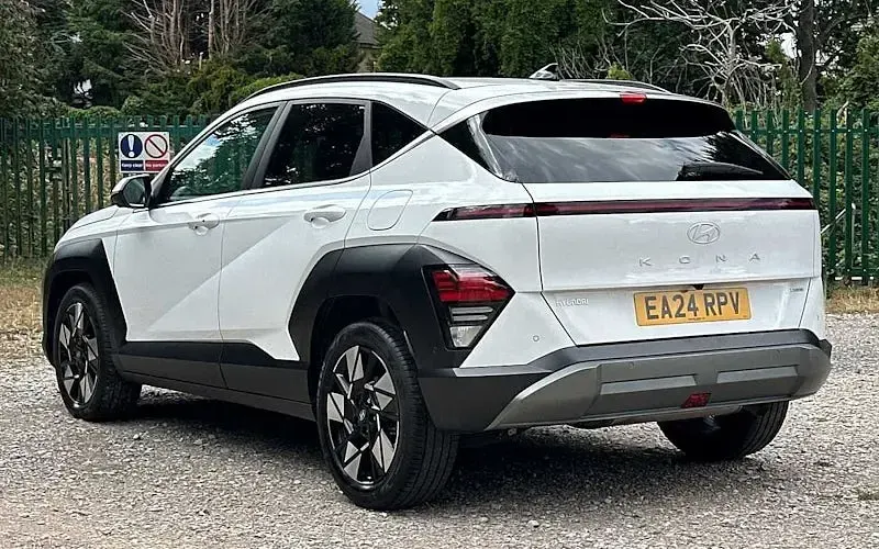 Used Hyundai Kona Ultimate 141 HP (103 kW) 2024 White SUV