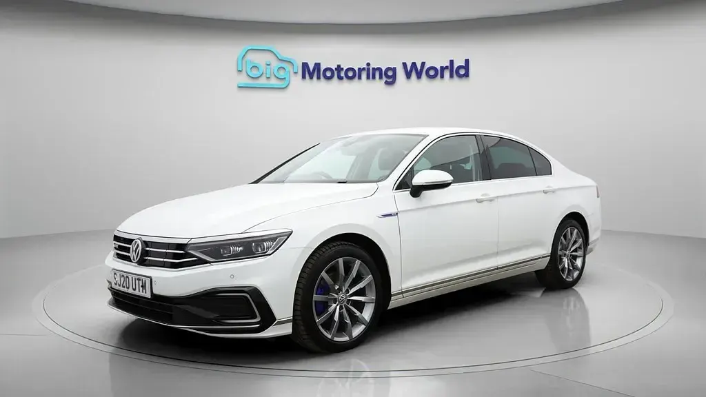 Begagnad VW Passat Advance 218 HK (160 kW) 2020 Vit Sedan