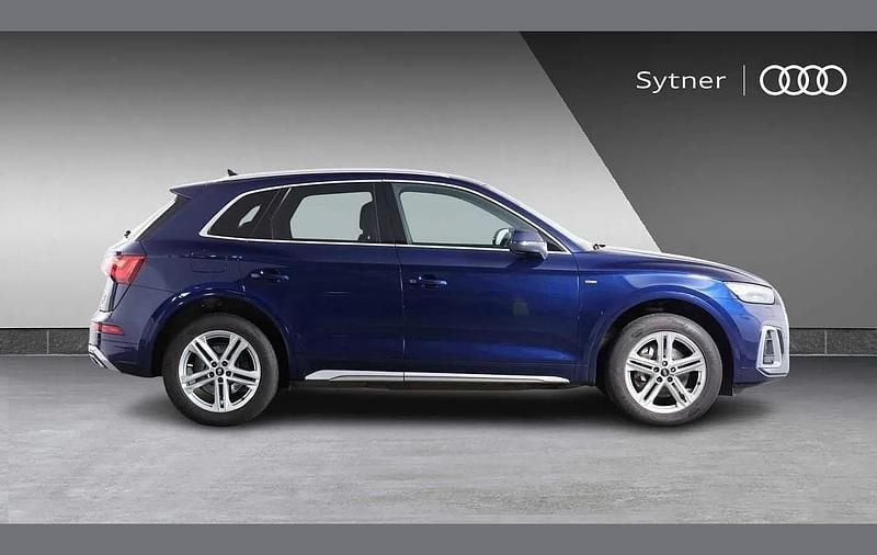Used Audi Q5 S-Line 261 HP (191 kW) 2021 Blue SUV