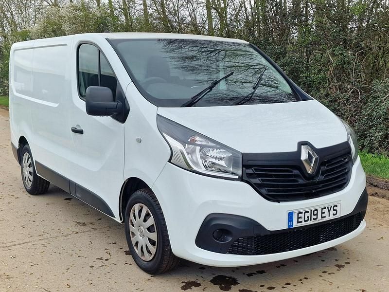 Used Renault Trafic 120 HP (88 kW) 2019 White MPV