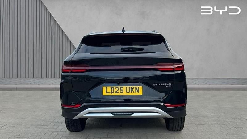 Used BYD Seal U Boost 218 HP (160 kW) 2025 Black SUV