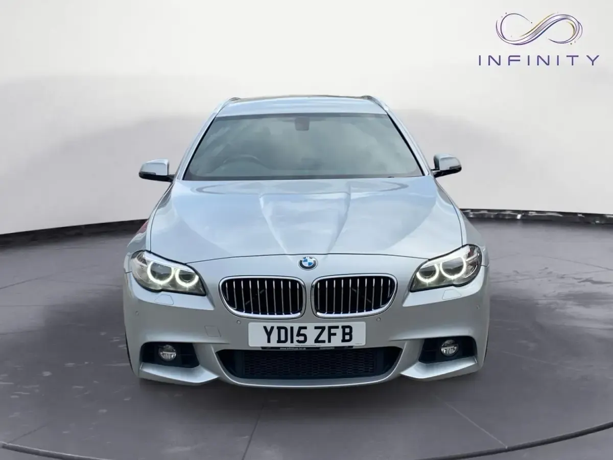 Gebraucht BMW 520 M Sport 190 PS (139 kW) 2015 Silber Kombi