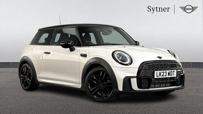 White Used 2023 Mini Cooper Hatch Hatchback | £22,500 (Fair price) - Image 1/4