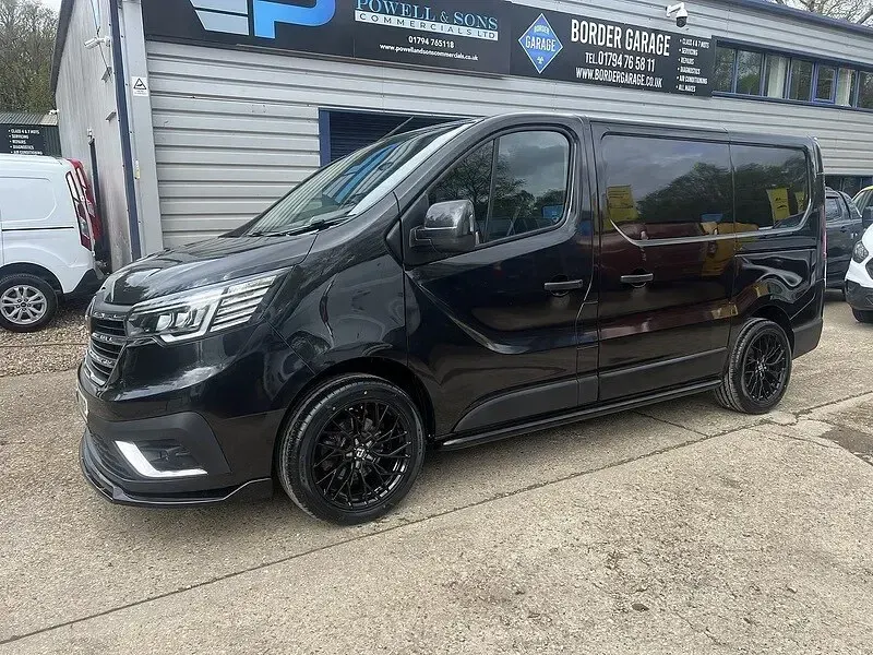 Used Renault Trafic 2023 Jet black