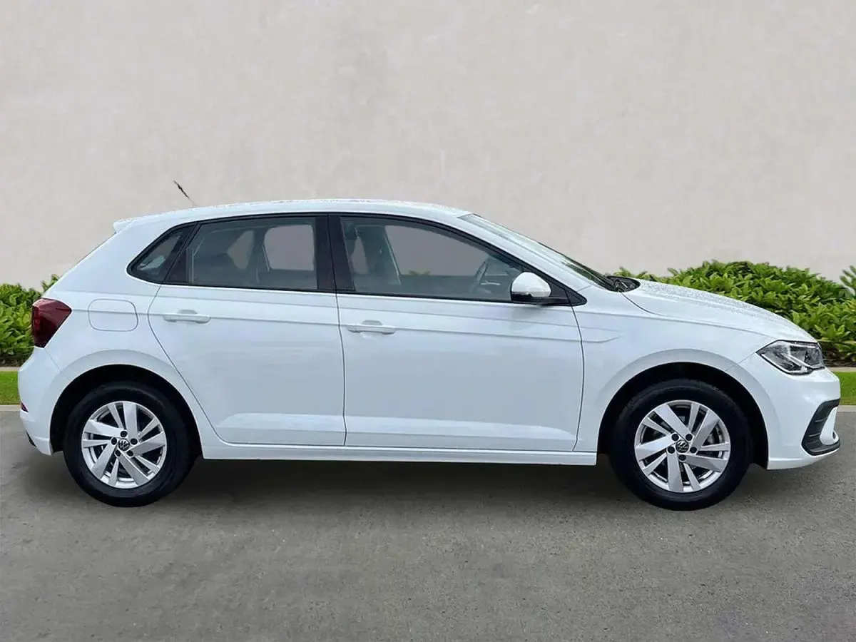 Used VW Polo Life 95 HP (69 kW) 2022 White Hatchback