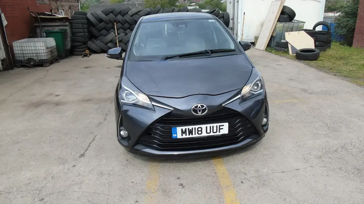 Used Toyota Yaris 111 HP (81 kW) 2018 Grey Hatchback