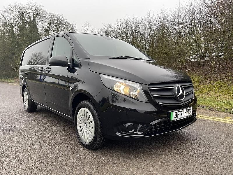 Used Mercedes e-Vito Progressive 85 kW (116 HP) 2021 Black MPV