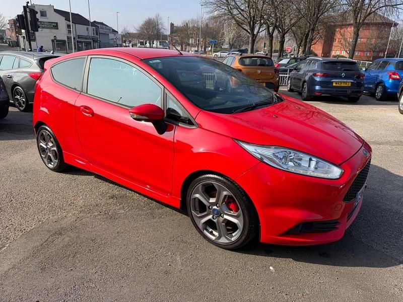 Used Ford Fiesta ST 2013 Red Hatchback