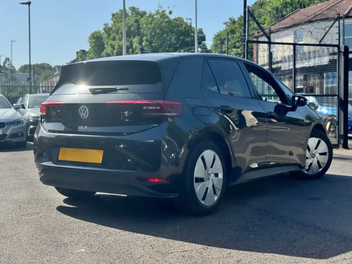 Usado VW ID.3 Pro Performance 150 kW (204 HP) 2022 Cinzento Citadino