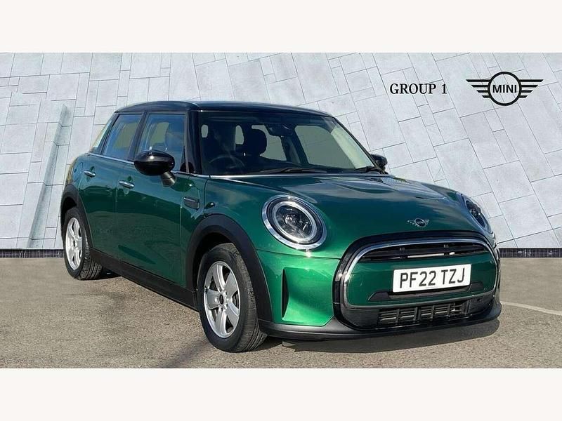 Green Used 2022 Mini Cooper Classic Hatchback | £17,995 (Good price) - Image 1/4