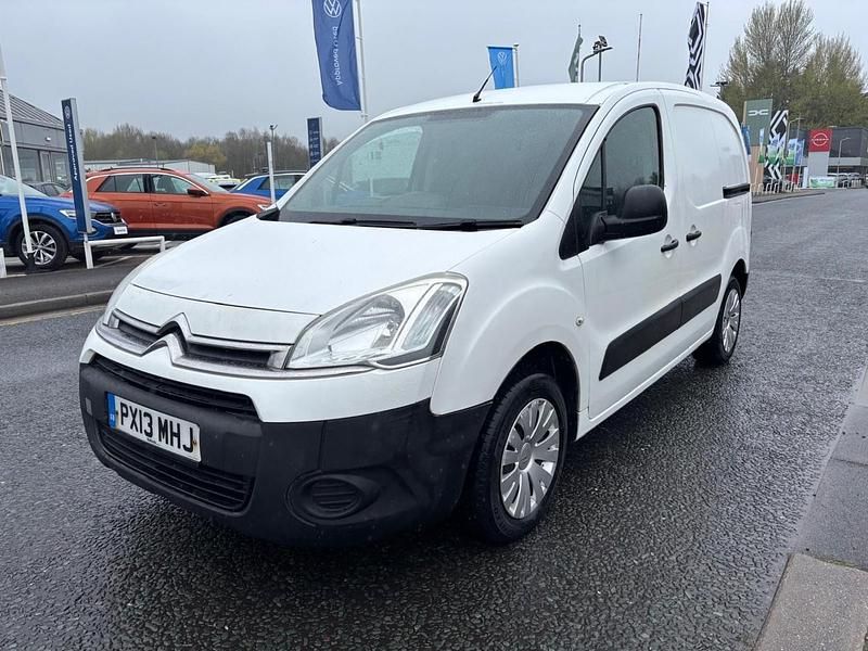Used Citroën Berlingo 75 HP (55 kW) 2013 White MPV
