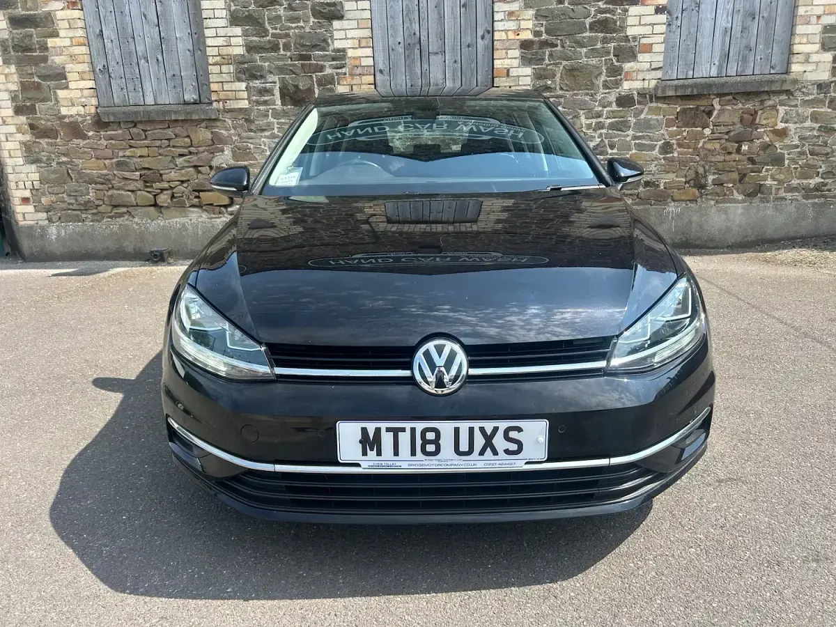 Used VW Golf VII SE 150 HP (110 kW) 2018 Black Hatchback