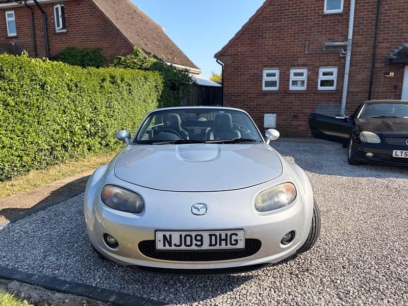 Begagnad Mazda MX5 Inclusive 160 HK (117 kW) 2009 Silver Cab
