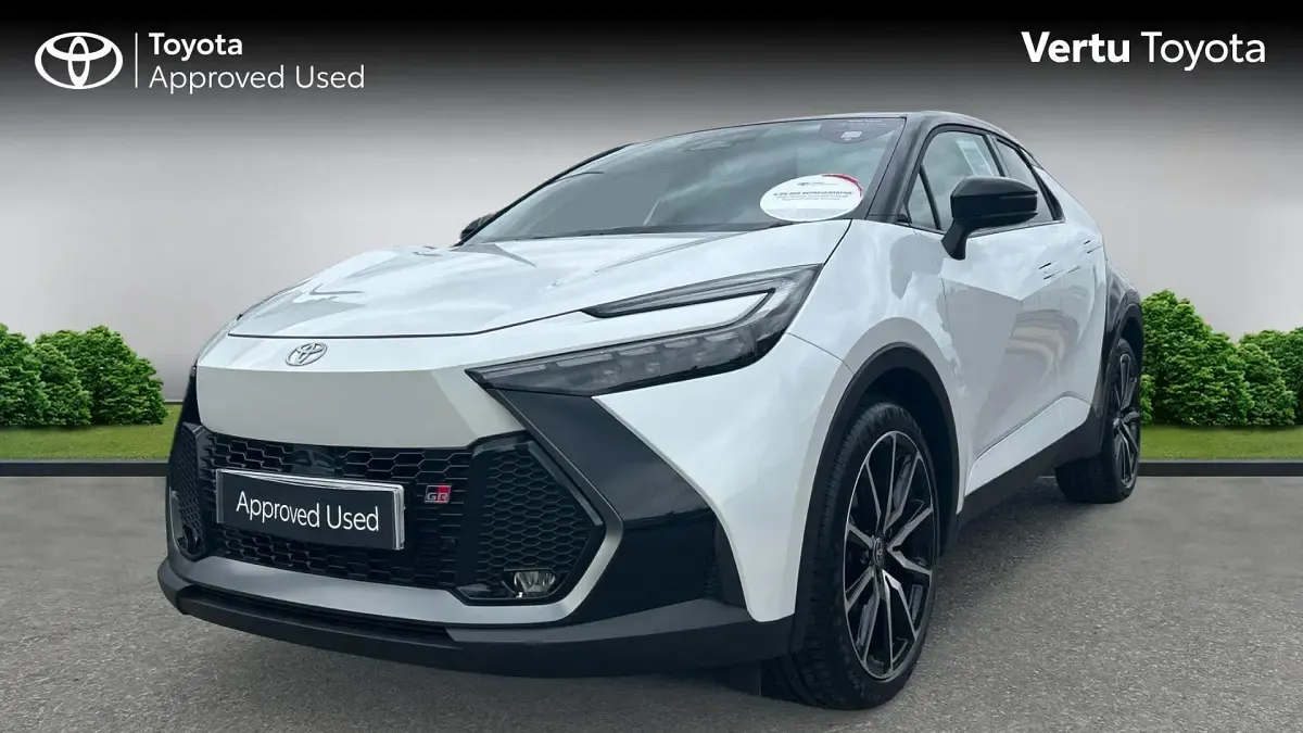 Used Toyota C-HR Sport 197 HP (144 kW) 2026 Platinum white pearl bitone SUV