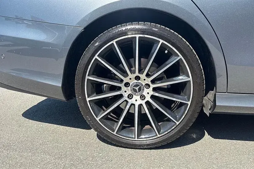 Used Mercedes E400 AMG line 340 HP (250 kW) 2020 Grey Estate