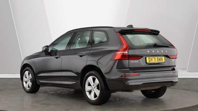 Used Volvo XC60 Momentum 247 HP (181 kW) 2022 SUV
