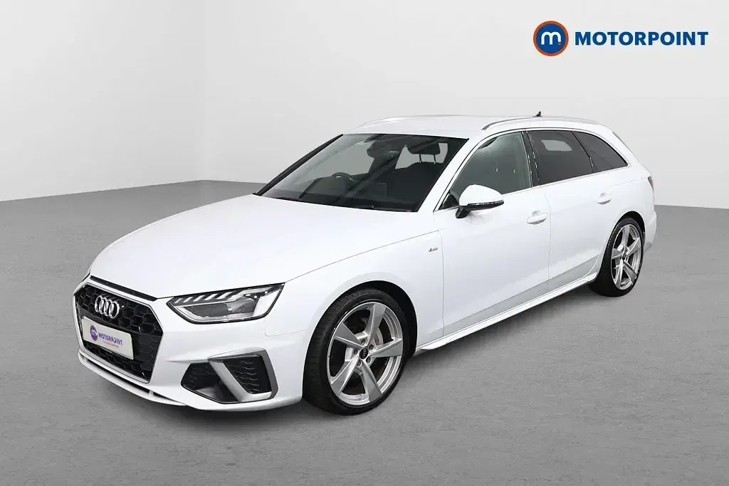 Usado Audi A4 S-Line 2022 Branco Carrinha