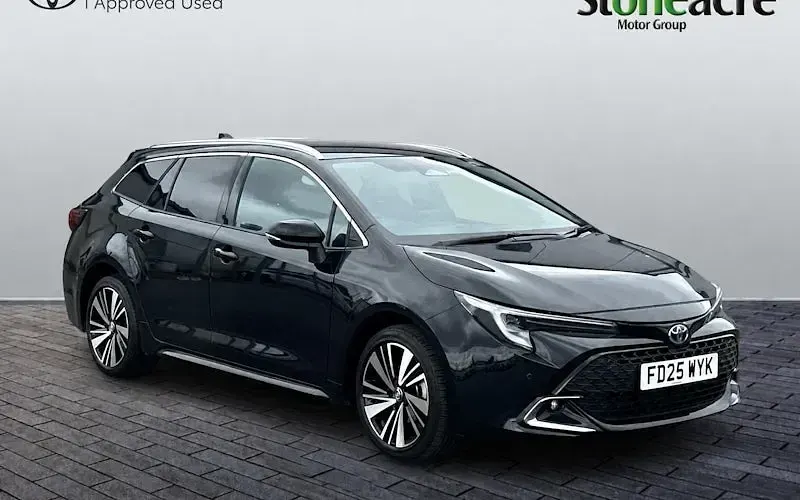 Used Toyota Corolla Design 140 HP (102 kW) 2026 Estate